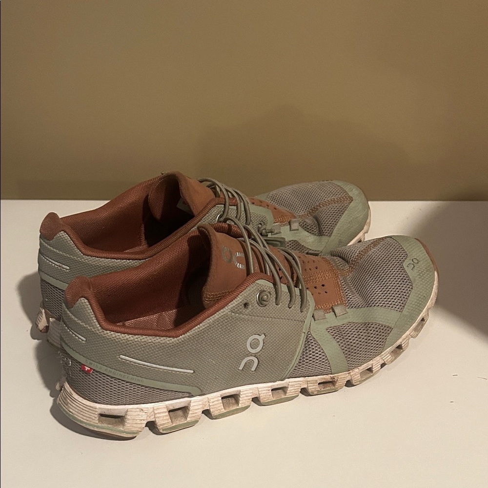 On RunningCloud Women’s Athletic Shoes - Olive and Chestnut